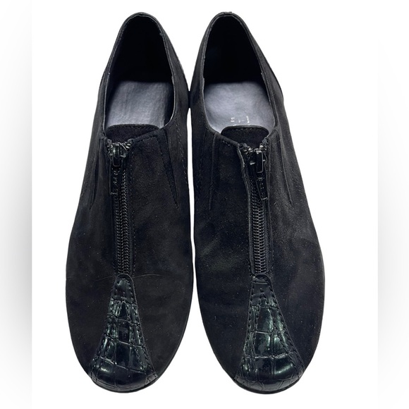 Ditto by Van Eli - black Suede casual flats - size 7 - Picture 1 of 6